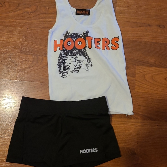 Hooters Tops - Hooters uniform xs top and xxs shorts